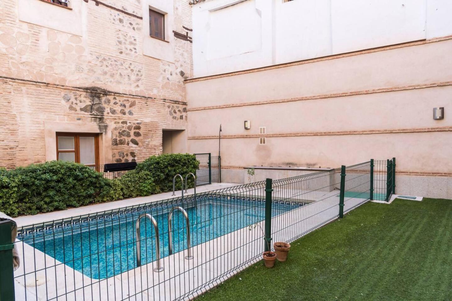 La Dama Del Jardin Del Nuncio Apartment Toledo Bagian luar foto
